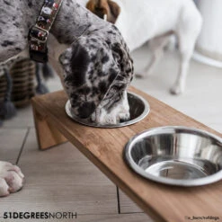 51 Degrees North Voerbak Teak High -Beste Hondenartikelen Winkel 51 degrees north voerbak teak high 211103 1000 none
